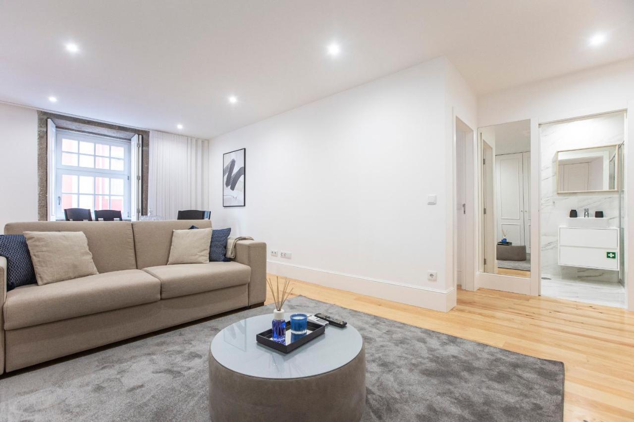 Elegant Downtown 1Br Flat W/ Ac By Lovelystay OOporto Exteriör bild
