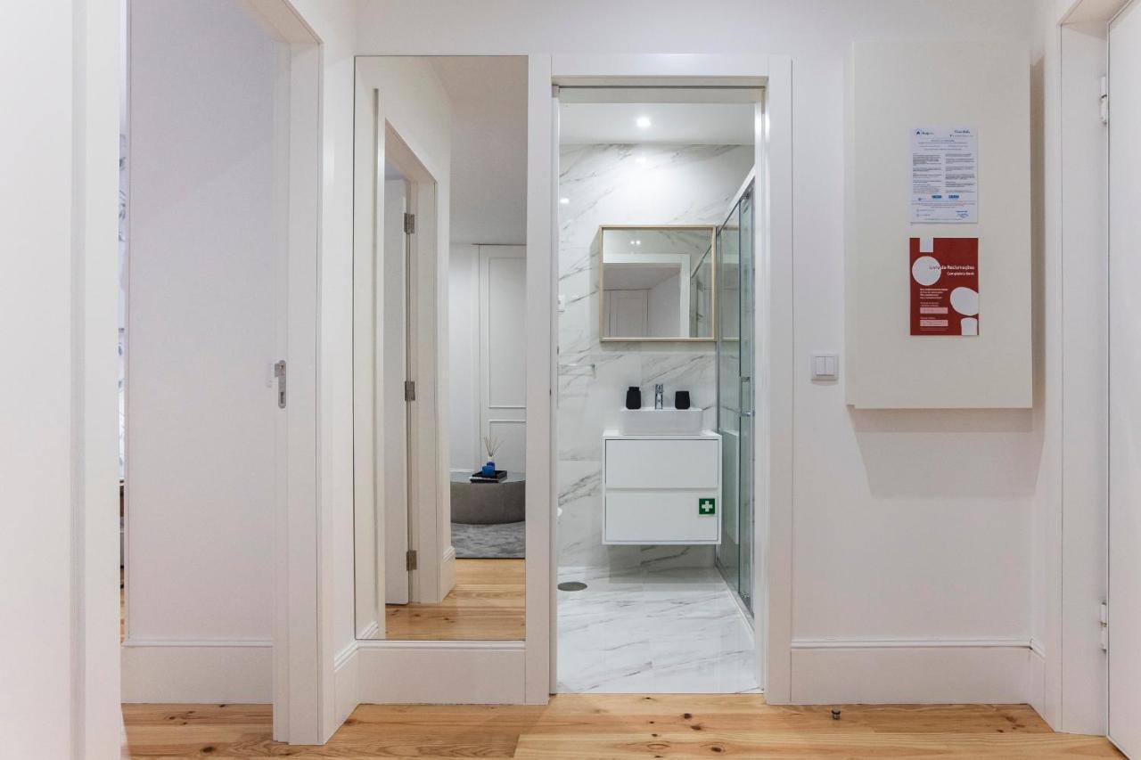 Elegant Downtown 1Br Flat W/ Ac By Lovelystay OOporto Exteriör bild
