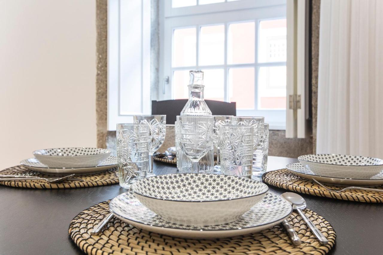 Elegant Downtown 1Br Flat W/ Ac By Lovelystay OOporto Exteriör bild