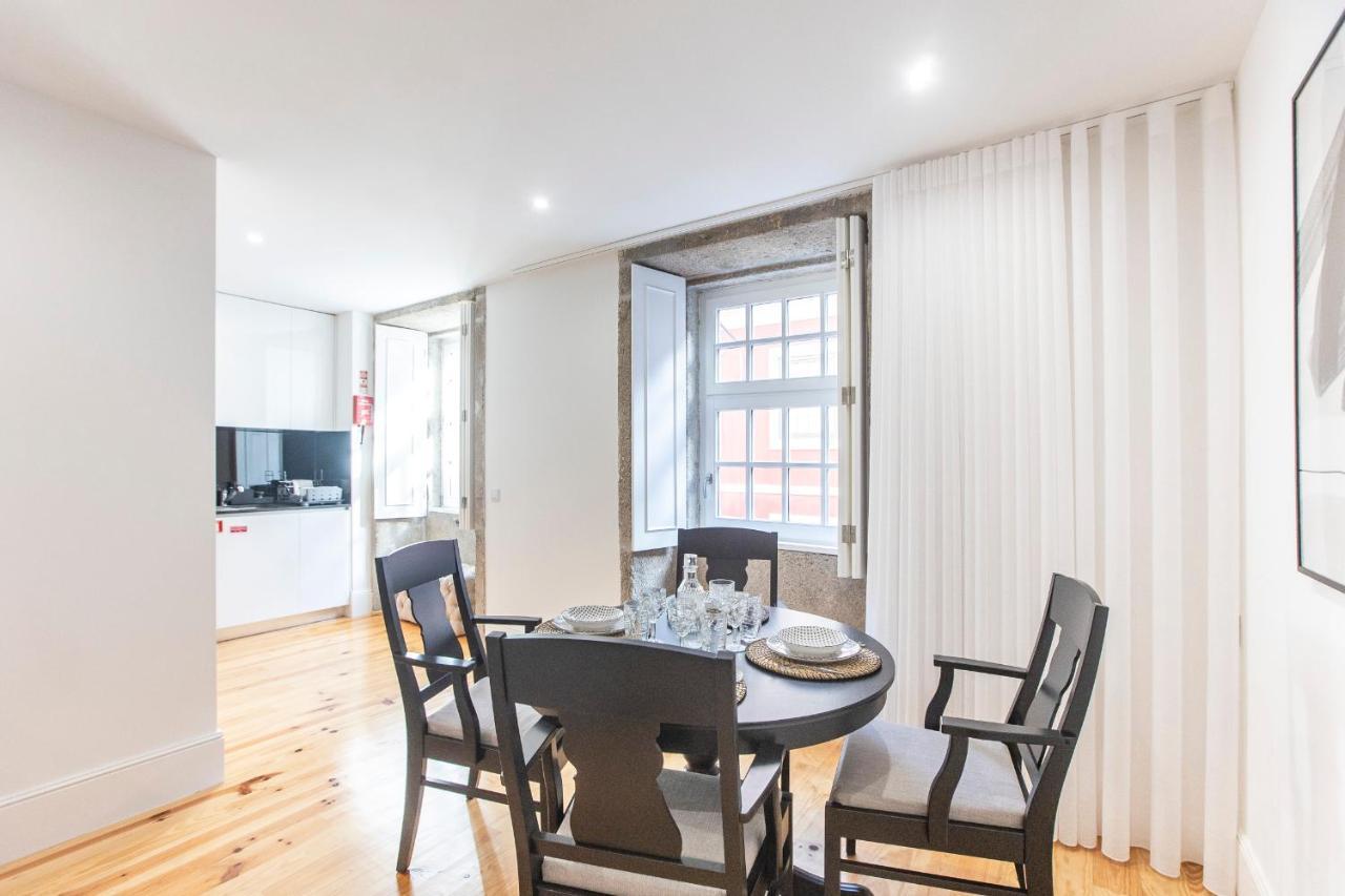 Elegant Downtown 1Br Flat W/ Ac By Lovelystay OOporto Exteriör bild